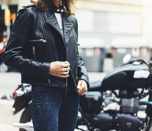 Jaki kombinezon motocyklowy damski warto wybrać?